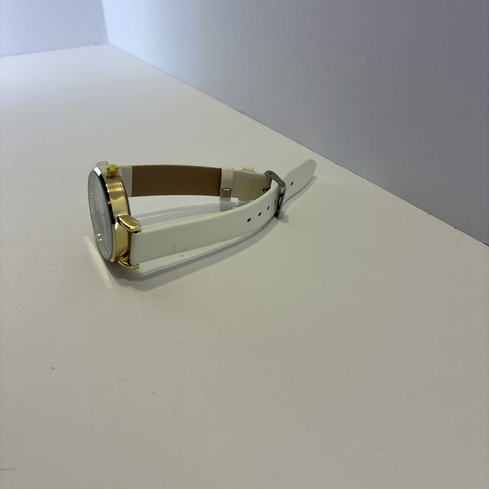 Gold Tone Butterfly Dial Watch White Faux Leather Band Easy Read Watch New Batt. - Picture 4 of 13